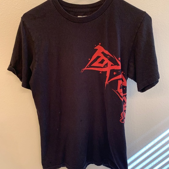 All vintage medium shirts, barely worn. Maximum 5 times for each. All $4.99 - Picture 3 of 16